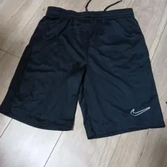 Nike DRI-FIT 半ズボン Lサイズ 黒150