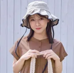 Item thumbnail for item d7cfdcbb-d8cb-477d-8f63-95b838e878d3