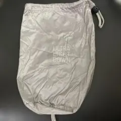UNIQLO ULTRA LIGHT DOWN 圧縮袋　ライトグレー　収納袋