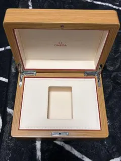 オメガ OMEGA ボックス　木箱のサムネイル