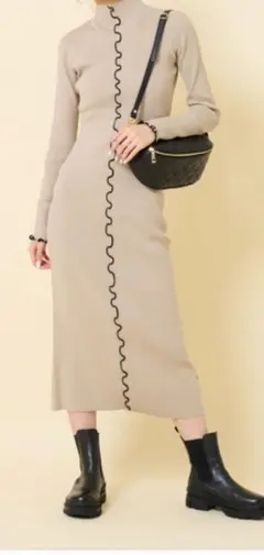 定価14,300円　スピックアンドスパン　リブニットマキシワンピース