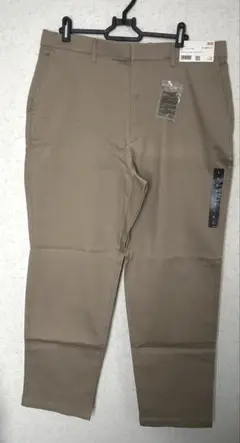 ユニクロ　ウルトラストレッチコンフォートパンツ　 Lサイズ