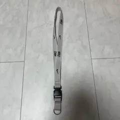 Nike ホワイト ネックストラップ