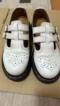 Dr. Martens ドクターマーチン ホワイト メリージェーン ローファーのサムネイル