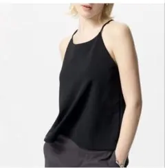UNIQLOブラトップ キャミソール　ネイビーのサムネイル