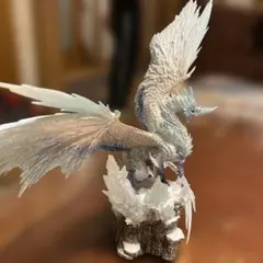 モンスターハンター ジンオウガ フィギュア 雷狼竜 LED点灯 特大サイズ