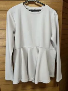 coca コカ　エンボス加工裾フレアトップス　レディース　L