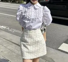 TreatUrself Rosechoker satin puff blouse - メルカリ