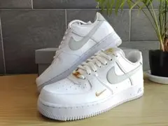 ナイキ NIKE エアフォース1 07 ESS スニーカー