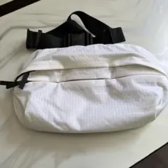 THE NORTH FACE STANDARD ボディバッグ ホワイト