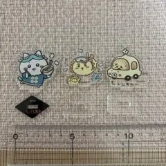 ちいかわ アクリルスタンド ハチワレ シーサー ラッコ