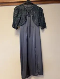 グレー サテン パーティードレス ビーズ装飾付き