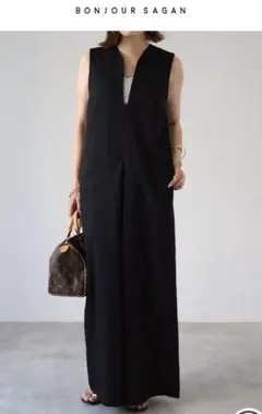 【新品】 ボンジュールサガン ディープVネックオールインワン BLACK