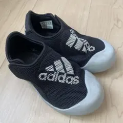adidas ブラック メッシュ サンダル