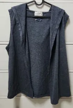 USED✨フード付き 薄手ジレ