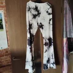 Item thumbnail for item 61d5d5cf-5142-4ddf-8f83-77fb8938c56e