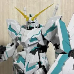 40.【ジャンク品】GUNDAM UNIVERSE ユニコーンガンダム 覚醒