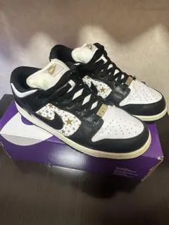 NIKE SB DUNK LOW OG QS Supreme 28cmのサムネイル