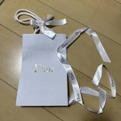 Dior ホワイト ショッパー リボン付き
