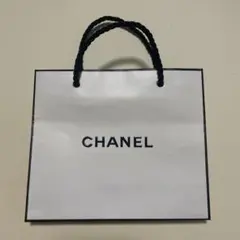 CHANEL ミニショッパー - メルカリ