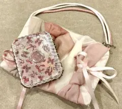 【JILL STUART】2025クリスマスコフレ_アイシャドウ・ポーチ　セット