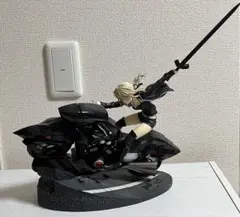 Fate セイバー アルトリア・ペンドラゴン〔オルタ〕＆キュイラッシェ・ノワール