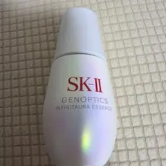 SK-II GENOPTICS SPOT ESSENCE 30ml 美白美容液のサムネイル