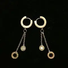 【新品】ピンクゴールド フープピアス チェーン付き　ローマ数字P5