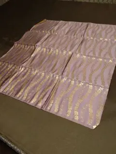 （5C11225）約66cm幅×約0.6m・金襴・絹