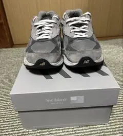 New Balance 990 v3