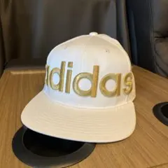 adidas キャップ　フリーサイズ