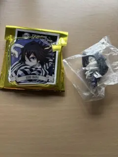 伊黒小芭内　すやすやオンザケーブルとアクリルバッジのセット