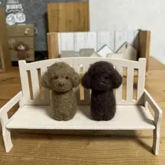 羊毛フェルト ミニバスケットに入ったトイプードル - メルカリ