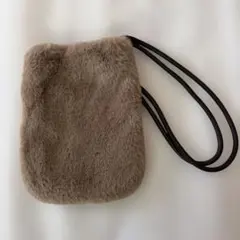UNIQLO ファー スマホショルダーバッグ ブラウン