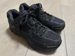 ランニングシューズ 24.5