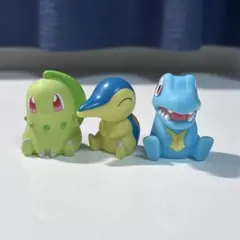 ポケモン　チコリータ　ヒノアラシ　ワニノコ　指人形　ソフビ