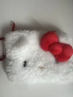 Hello Kitty ふわふわポーチ カラビナ付き