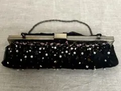 MICHAEL KLEIN チェーンストラップ付きクラッチバッグ