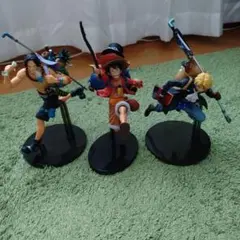 ワンピース 三兄弟　特別色彩フィギュアセット