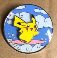 空飛ぶピカチュウ サーフィン ピンバッジ 波乗り ポケモン 海外限定