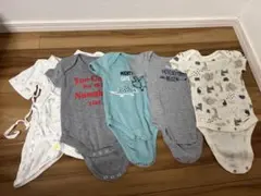 Gerber ベビー 半袖ロンパース他　5枚セット 0-3M 男の子　動物　恐竜のサムネイル