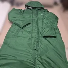 Nike 　フード付きグリーンロングジャケット　ベンチコート160