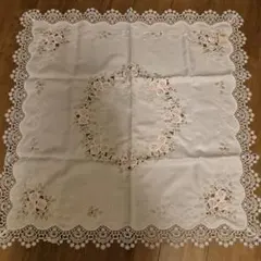 【未使用】近沢レース 花柄刺繍 テーブルクロス レース装飾 正方形のサムネイル