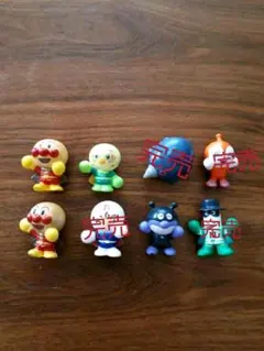 それ行け！アンパンマンびっくらたまご　入浴剤　キャラクターフィギュア