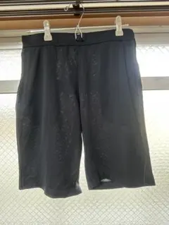 送料無料！ユニクロ ハーフパンツ サイズS カラーブラック