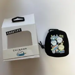 CASETiFY ちいかわ ポーチ Chillin Trioのサムネイル