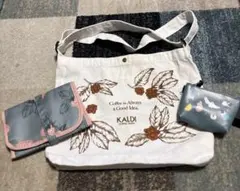 KALDI ショルダーバッグと ストロベリー柄 トラベルポーチと鳥のポーチのサムネイル