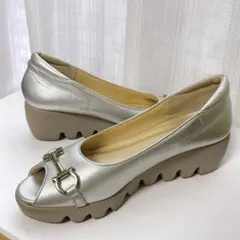 値下げ✨美品✨ヒルズアヴェニュー オープントゥ シルバーホースビット23cmのサムネイル
