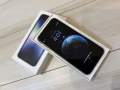 iPhone SE 第3世代（SIMフリー） 64GB 箱、ケーブル付き