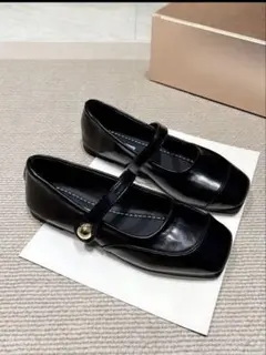 SHIENスクエアトゥローランプフラットパンプス ブラックのサムネイル